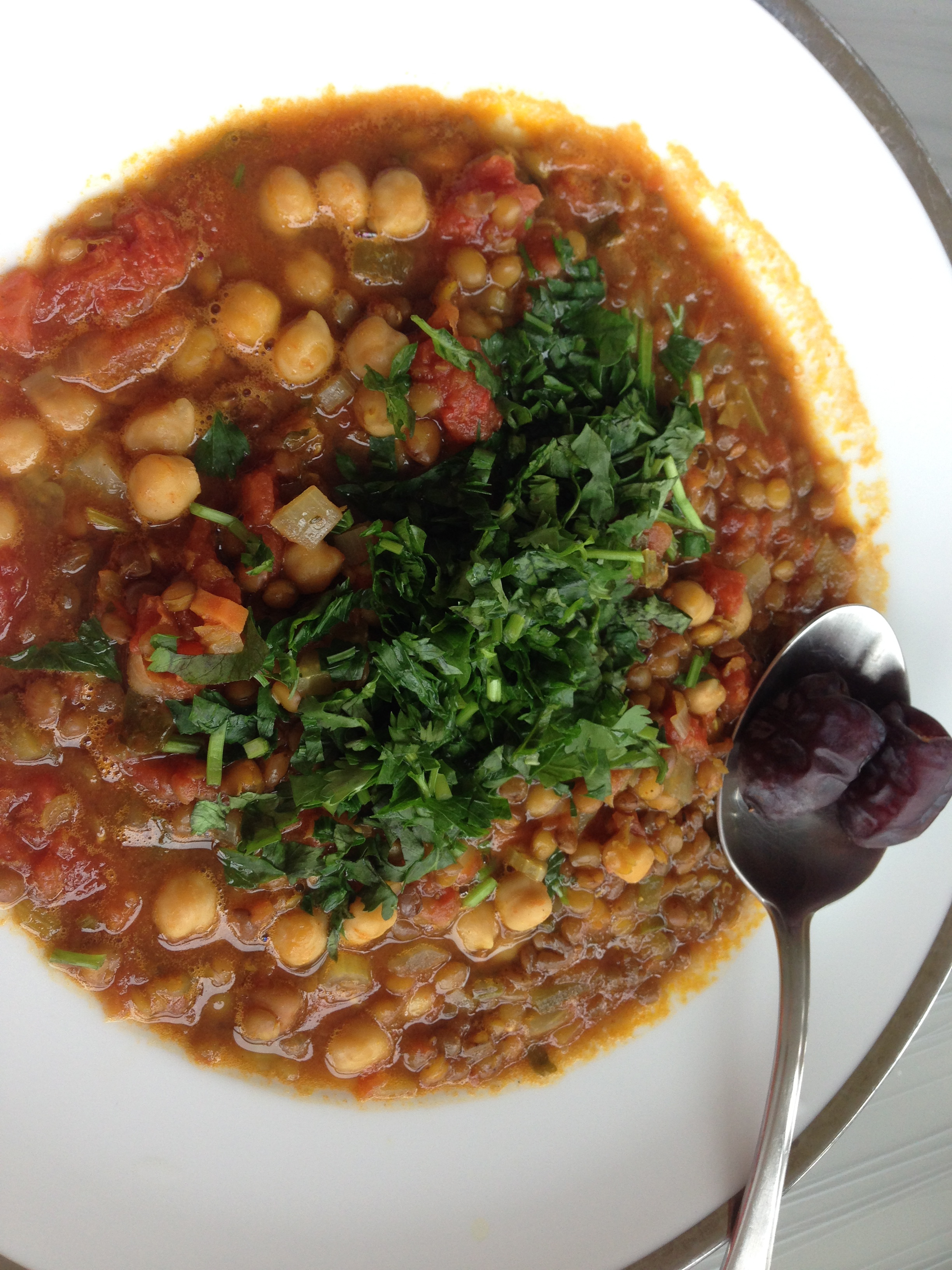 Recipe: Moroccan chickpea and lentil soup (harira) | Vivian Law